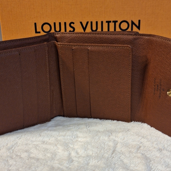 EUC Louis Vuitton Porte Monnaie Bier Cartes Double Flap - Picture 2 of 15